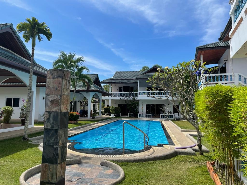 Yanui Paradise Beach Resort in Rawai, Phuket