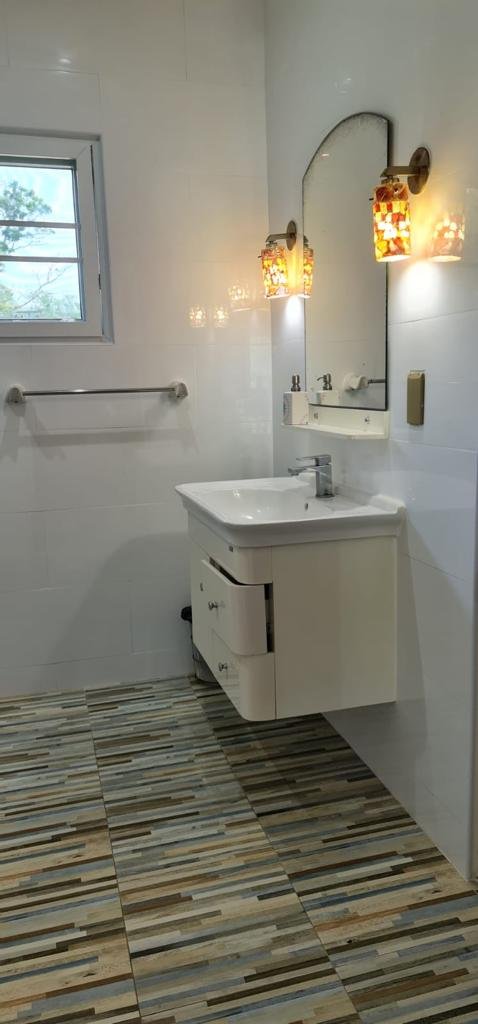 One Bedroom gallery image 2